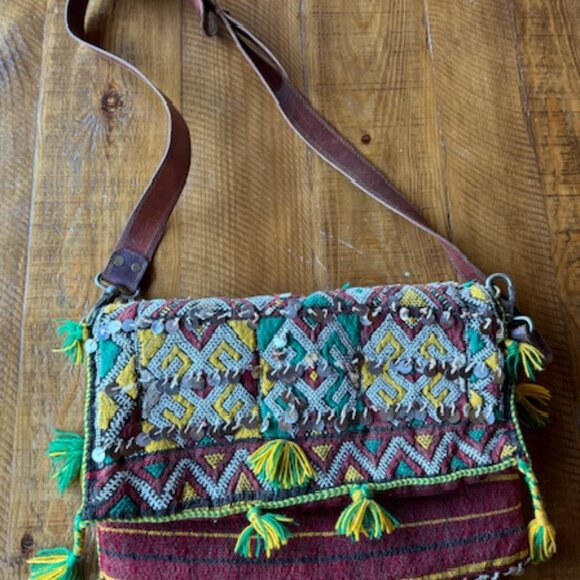 Oversized Kilim Cross Body / Clutch - Picture 6 of 9